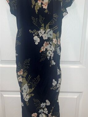 Isabel maternity floral dress Size M